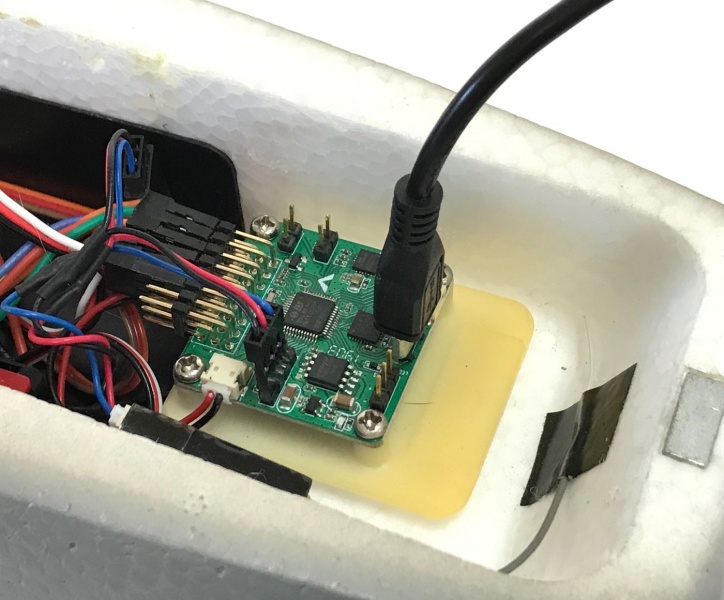 File:CYP USB 4191.jpg